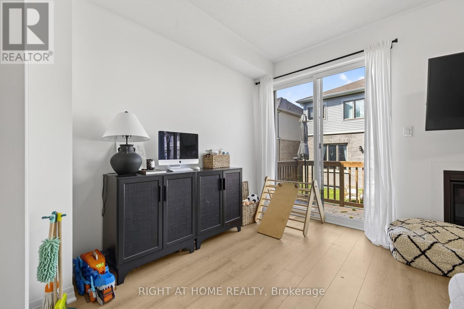 86 West Oak Trail, Barrie, Ontario  L9J 0K8 - Photo 22 - S12368784
