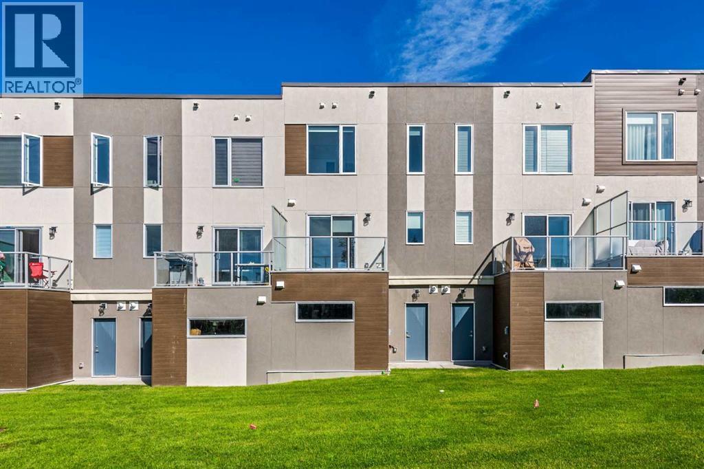 Property at 507 Shawnee Square SW image 4