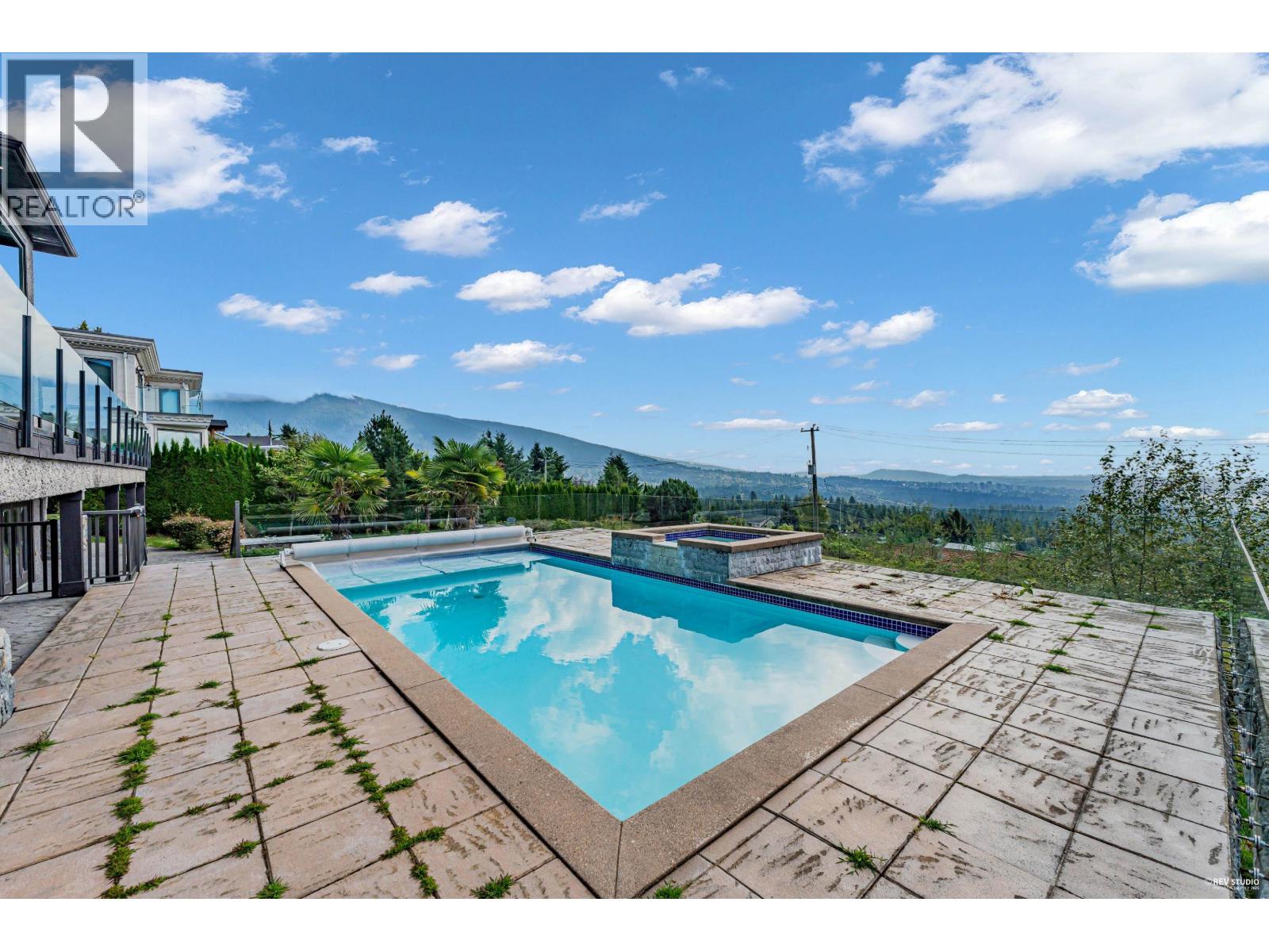 Property at 1026 EYREMOUNT DRIVE image 5