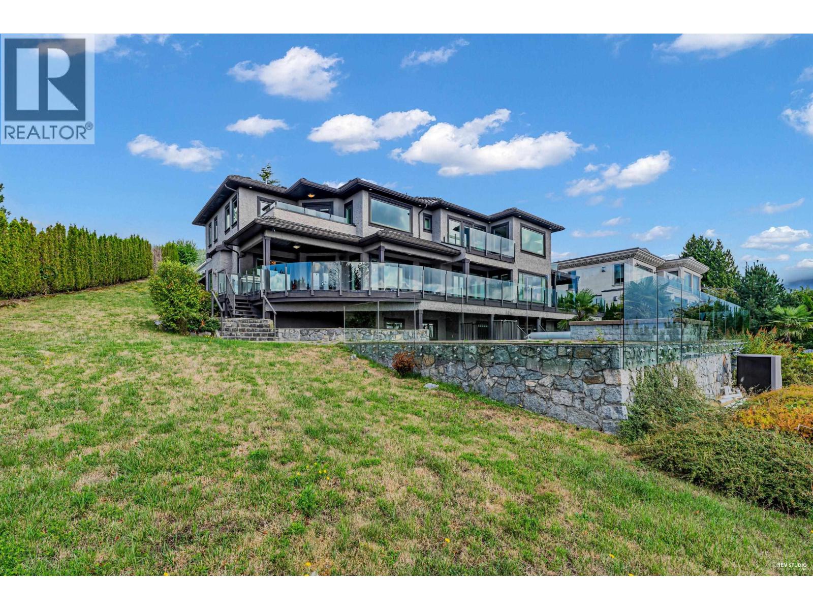 Property at 1026 EYREMOUNT DRIVE image 3