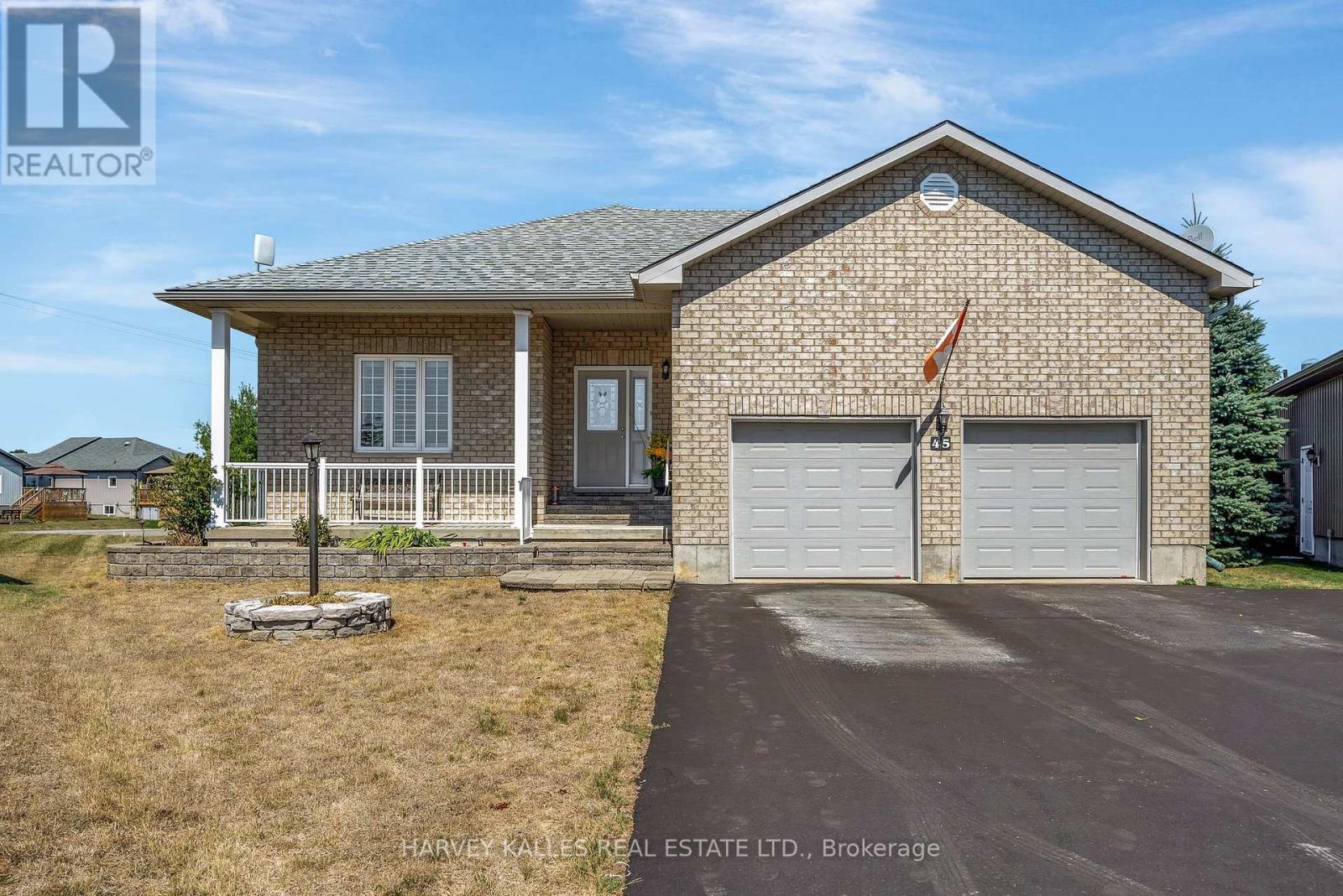 45 MAPLEHURST CRESCENT, Prince Edward County, Ontario