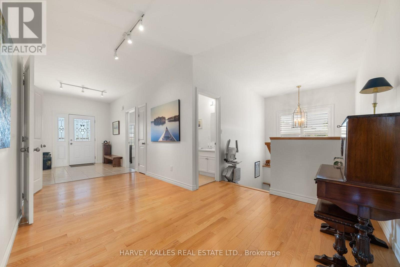 45 Maplehurst Crescent, Prince Edward County, Ontario  K0K 3L0 - Photo 16 - X12368862