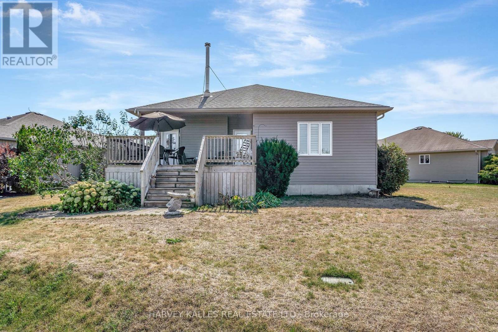 45 Maplehurst Crescent, Prince Edward County, Ontario  K0K 3L0 - Photo 42 - X12368862