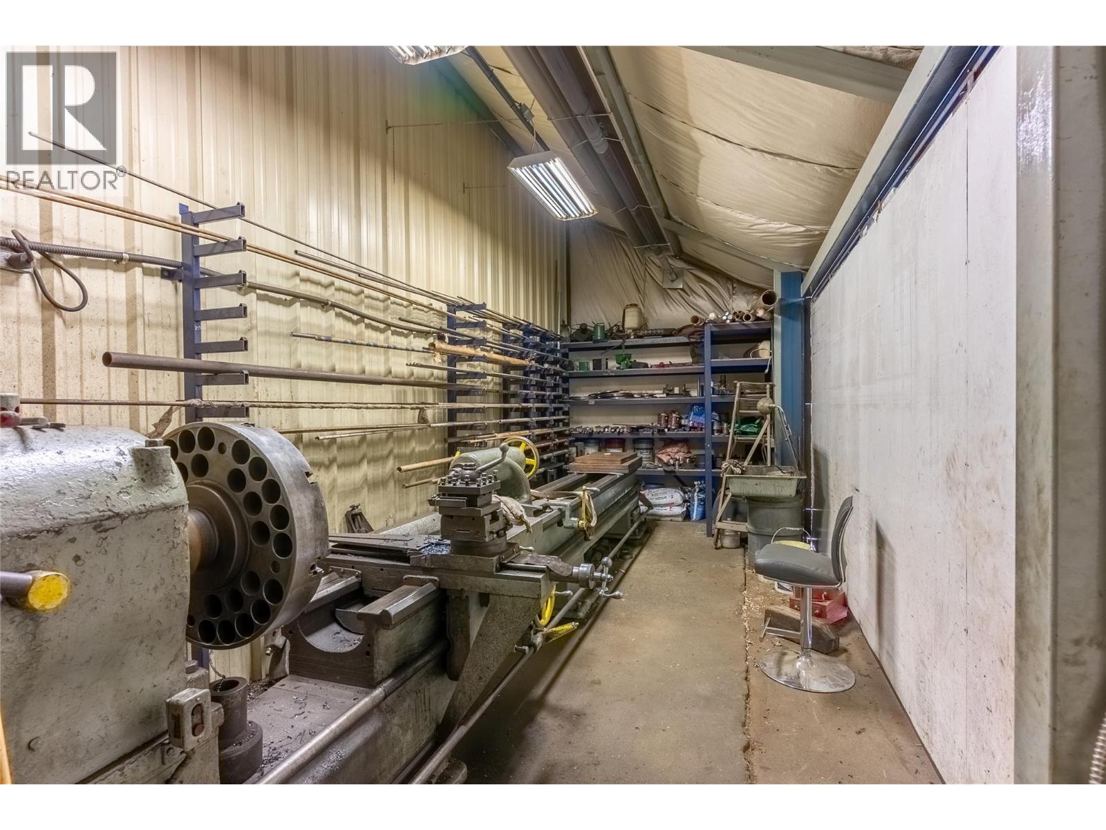 733 Tagish Street, Kamloops, British Columbia  V2H 1B6 - Photo 11 - 10360273