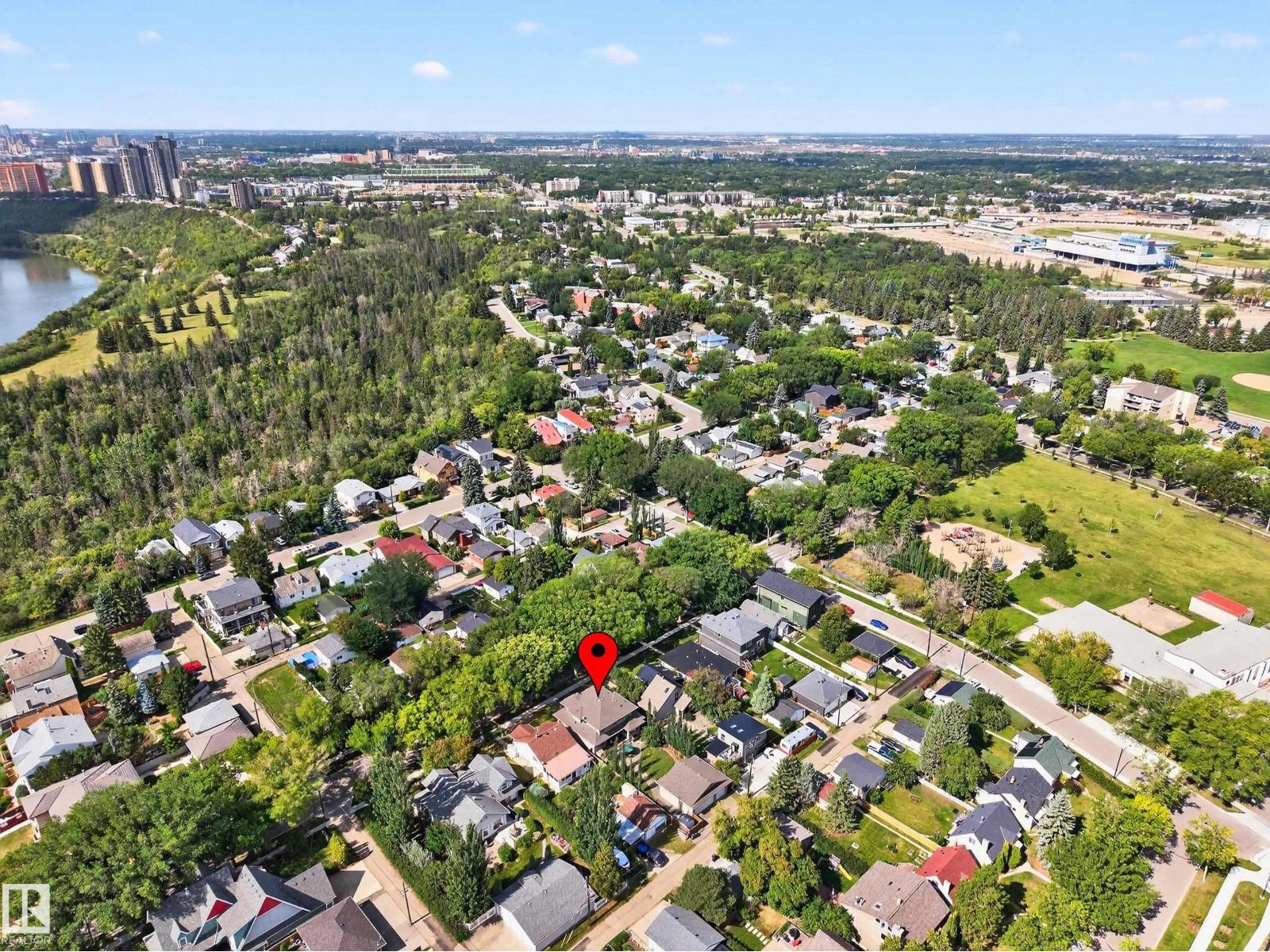 Property at 10869 74 ST NW image 5