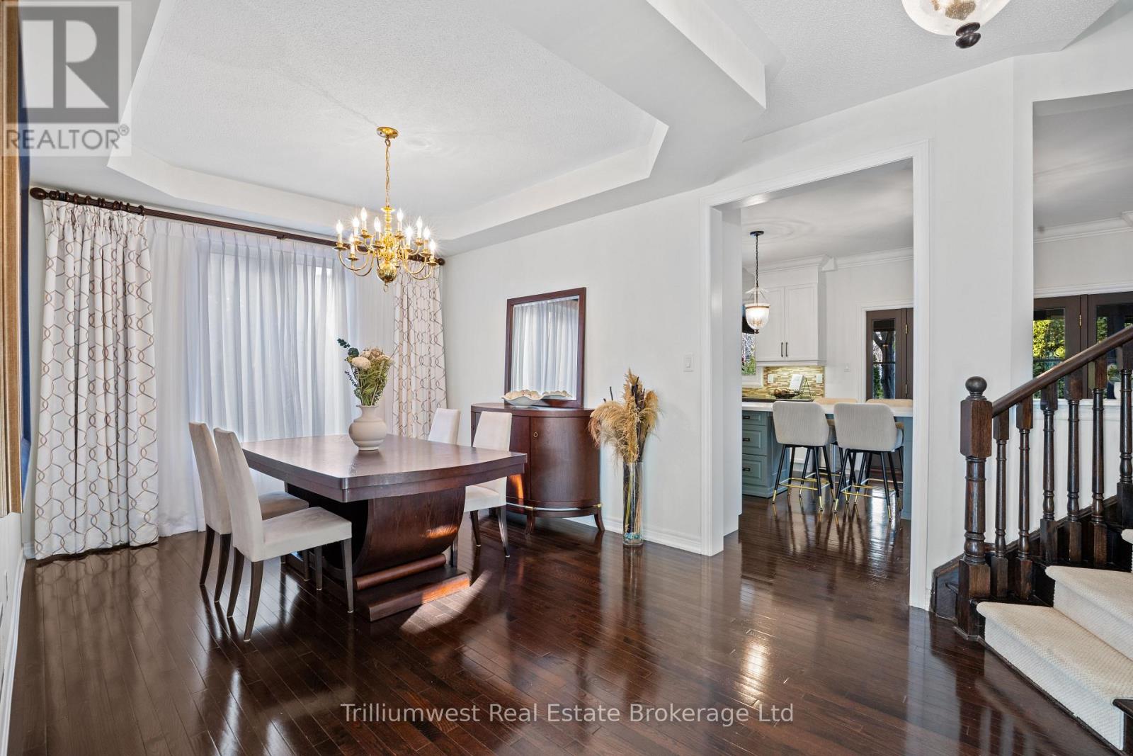 227 Beechtree Crescent, Oakville (Br Bronte), Ontario  L6L 0A5 - Photo 11 - W12368722