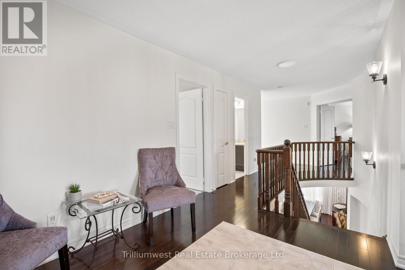 227 Beechtree Crescent, Oakville (Br Bronte), Ontario  L6L 0A5 - Photo 19 - W12368722