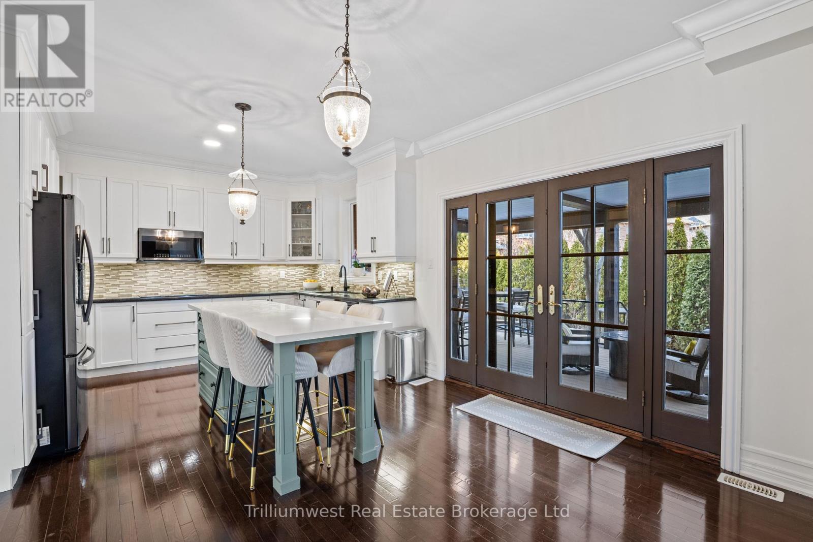 227 Beechtree Crescent, Oakville (Br Bronte), Ontario  L6L 0A5 - Photo 14 - W12368722
