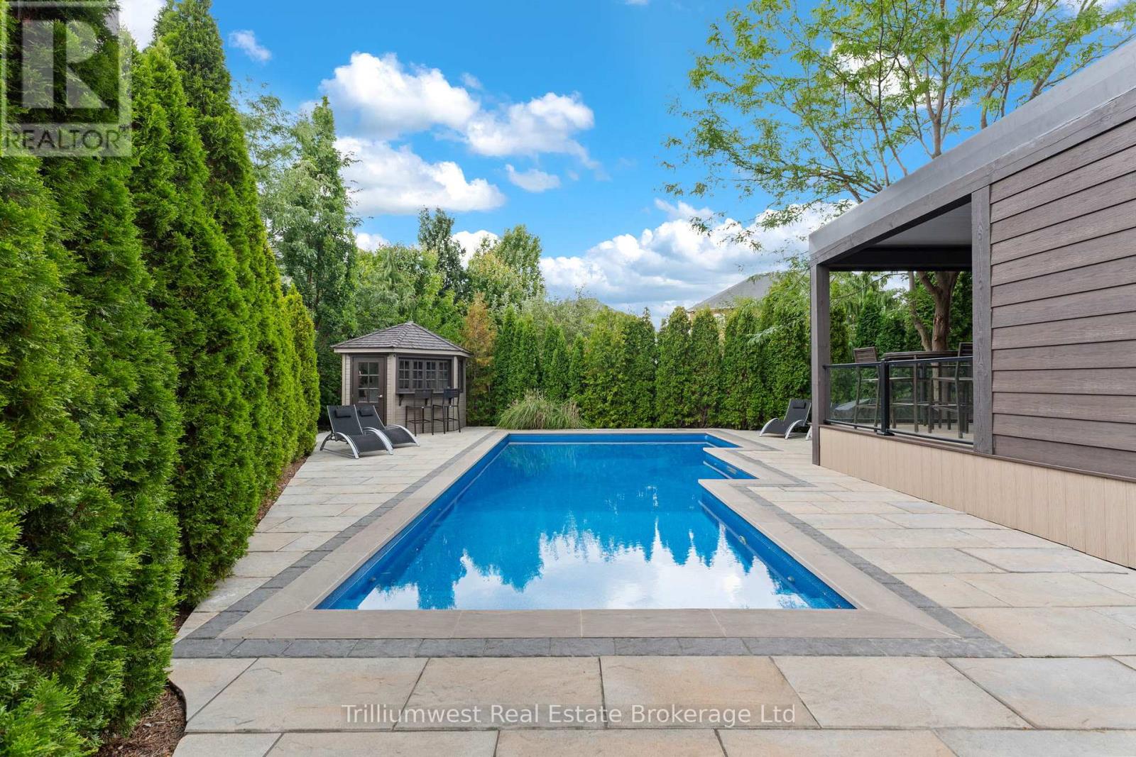 227 Beechtree Crescent, Oakville (Br Bronte), Ontario  L6L 0A5 - Photo 3 - W12368722