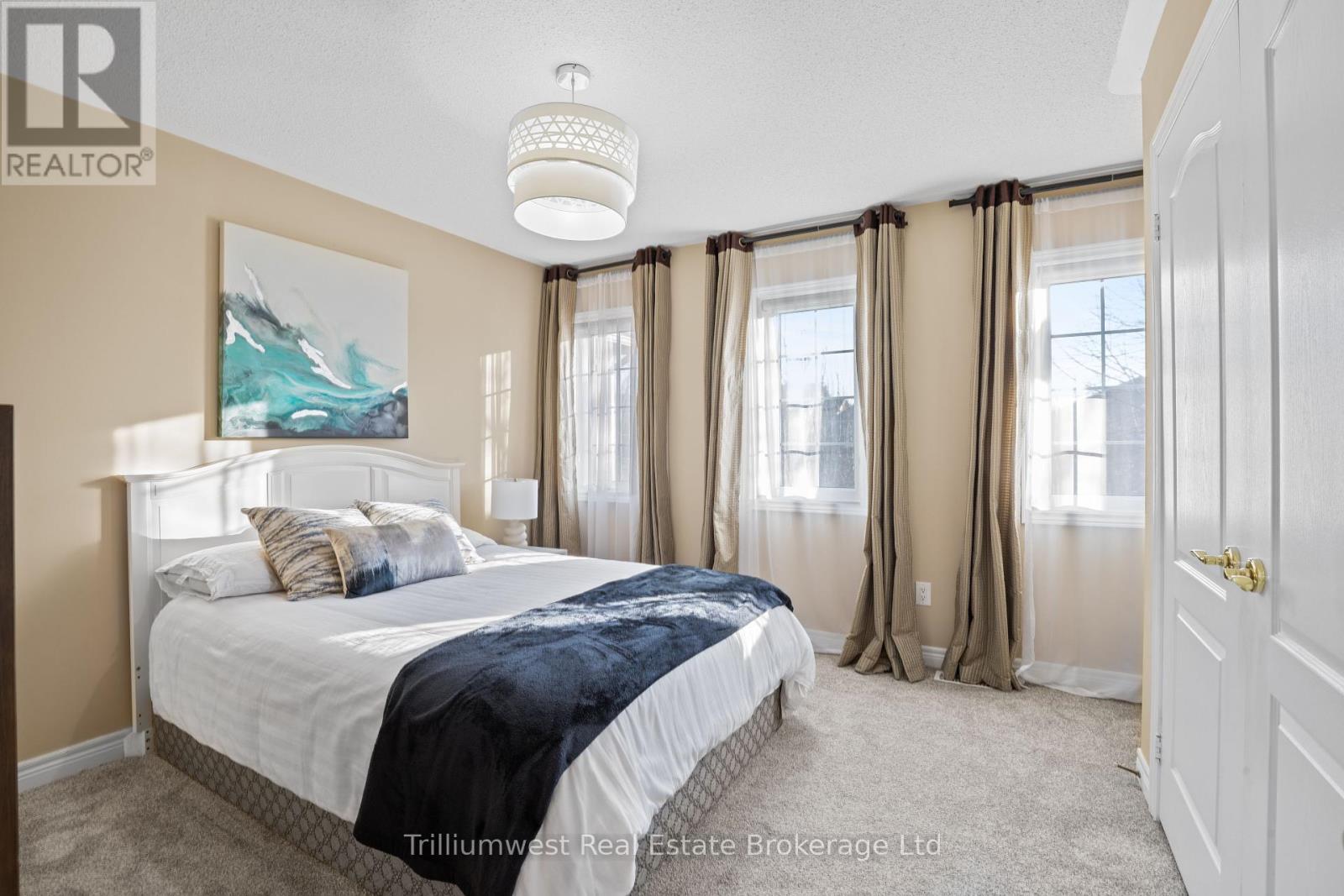 227 Beechtree Crescent, Oakville (Br Bronte), Ontario  L6L 0A5 - Photo 28 - W12368722