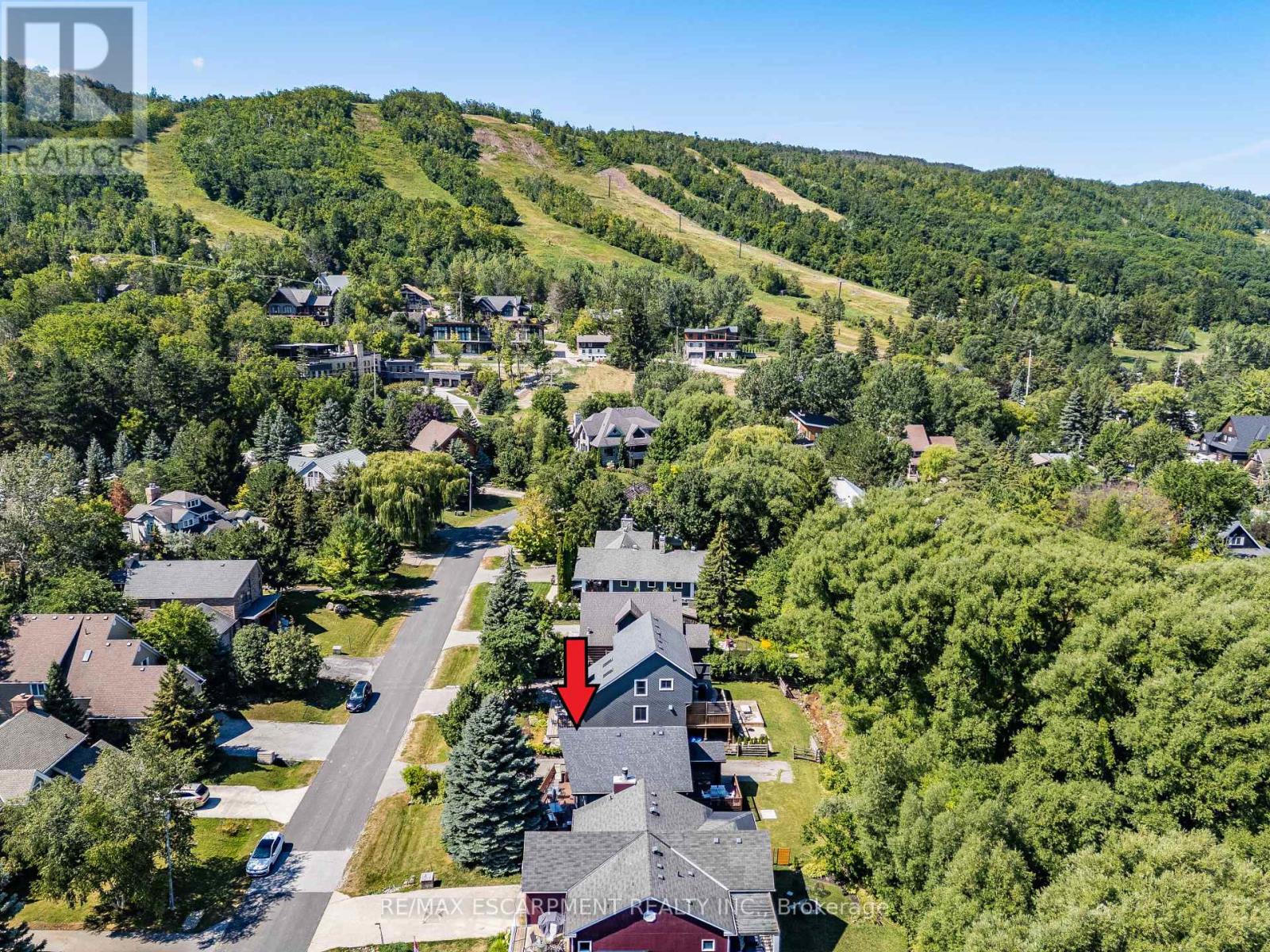 115 Pioneer Lane, Blue Mountains, Ontario  L9Y 0M6 - Photo 44 - X12368801
