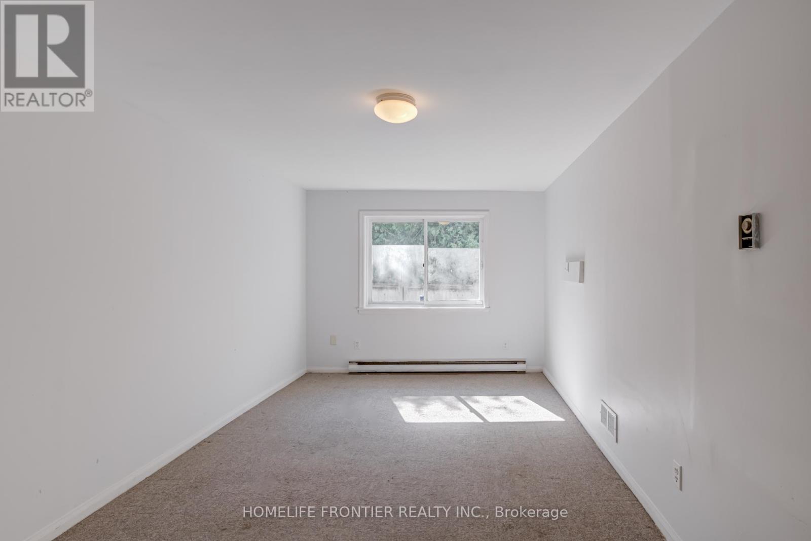 78 Arjay Crescent, Toronto, Ontario  M2L 1C7 - Photo 31 - C12368837