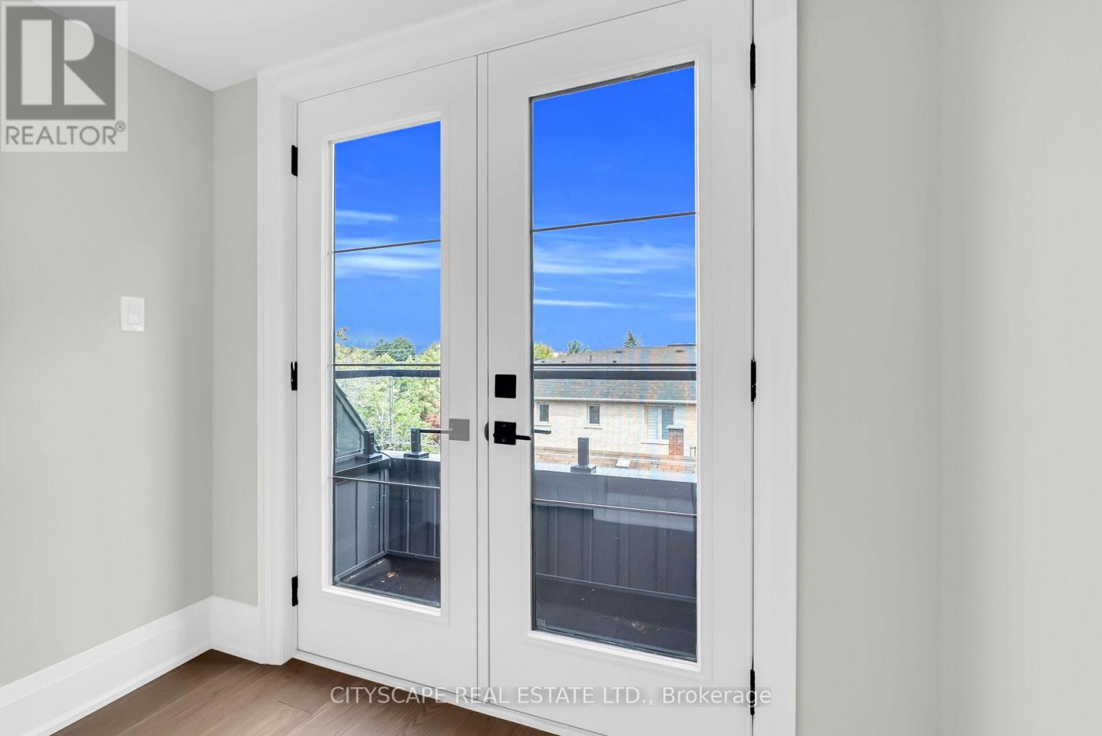 140 Hillmount Avenue, Toronto, Ontario  M6B 1X8 - Photo 38 - C12368900