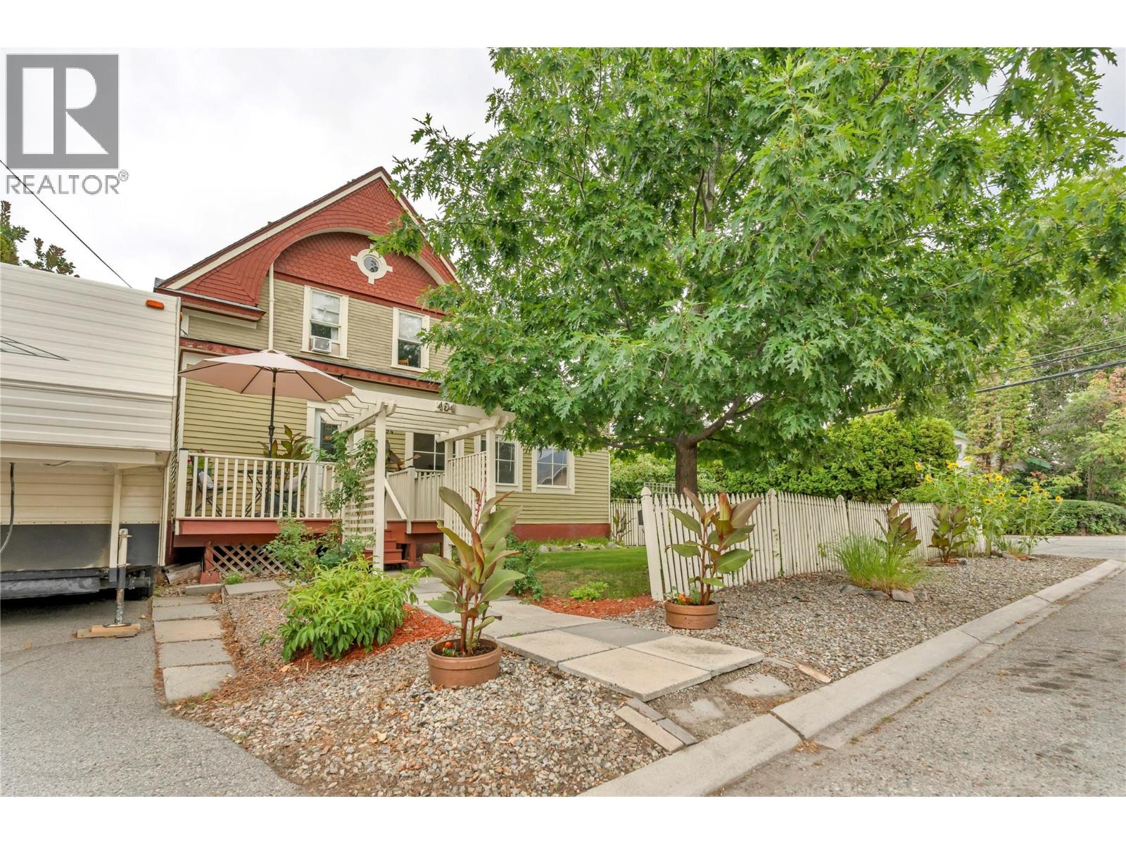 494 Young Street, penticton, British Columbia
