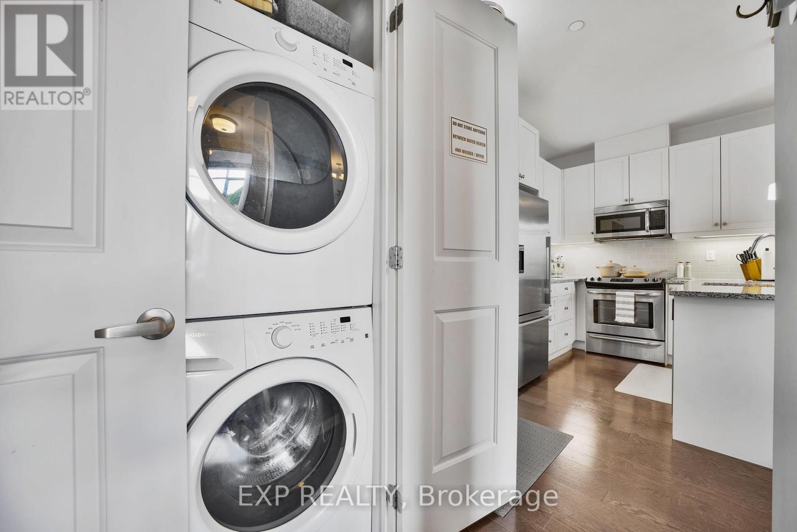 602a - 15277 Yonge Street, Aurora, Ontario  L4G 1N6 - Photo 12 - N12368902
