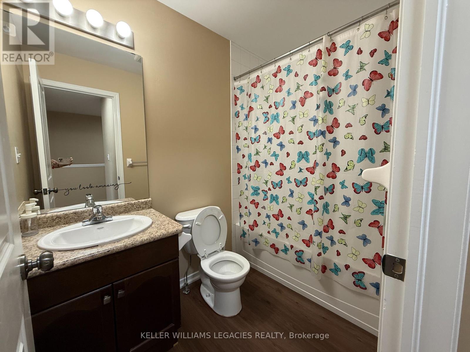 Property at 933 ZELLER CRESCENT image 5