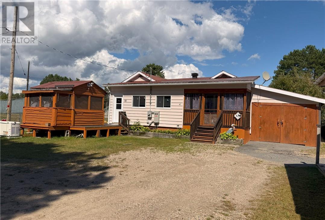 41 Mcgowan Street, Gogama, Ontario  P0M 3C0 - Photo 1 - 2124343