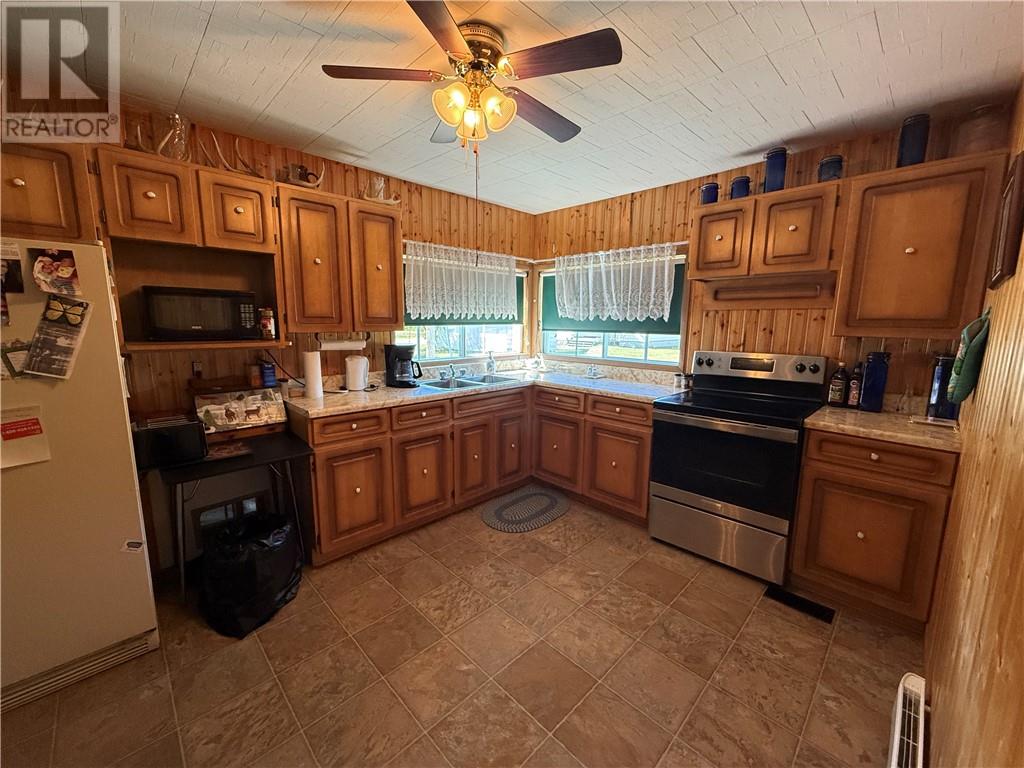 41 Mcgowan Street, Gogama, Ontario  P0M 3C0 - Photo 7 - 2124343