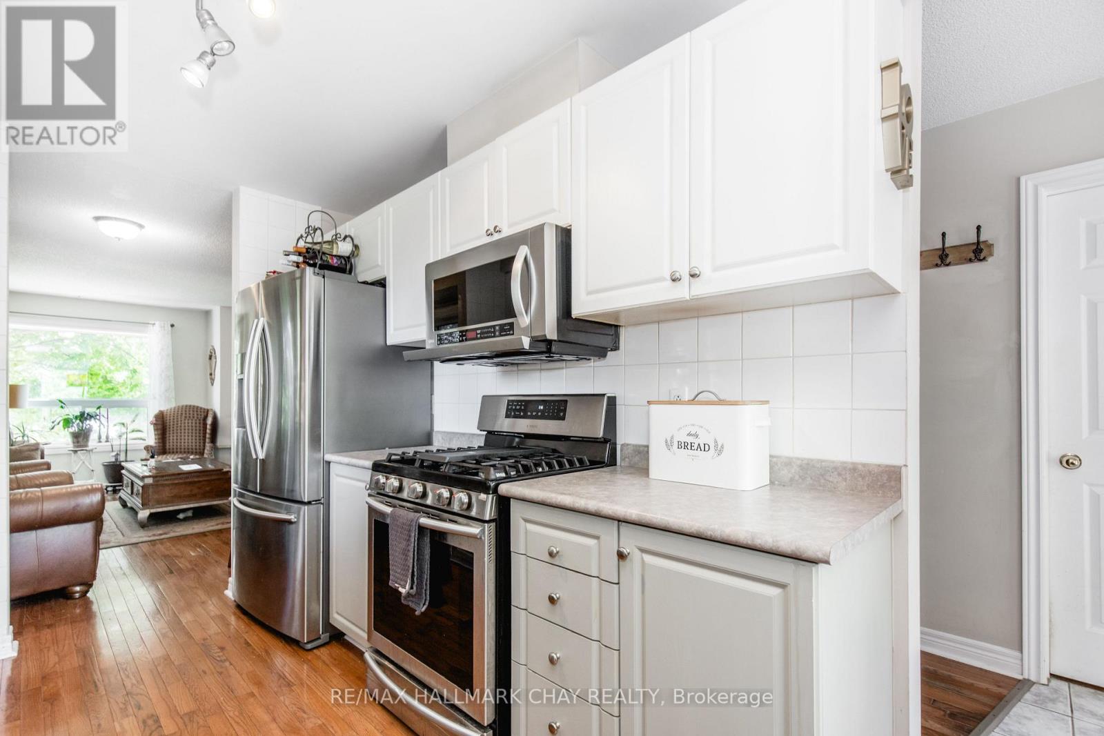 11 - 234 Cundles Road E, Barrie, Ontario  L4M 6L1 - Photo 7 - S12368803