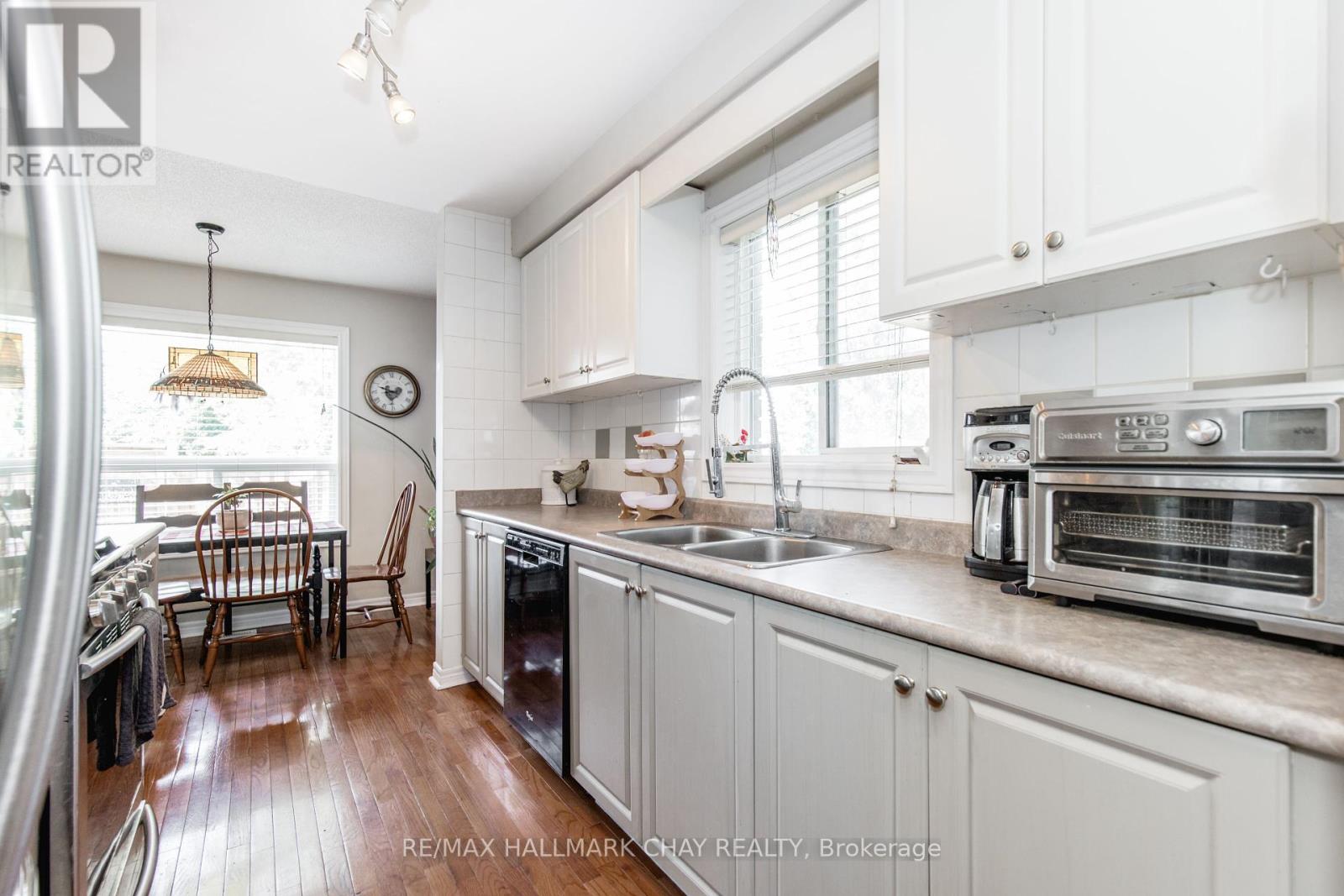 11 - 234 Cundles Road E, Barrie, Ontario  L4M 6L1 - Photo 8 - S12368803
