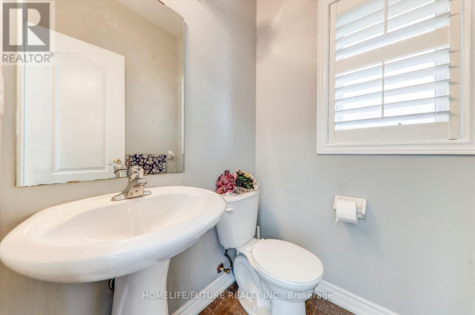 197 Thorndale Road, Brampton, Ontario  L6P 3J2 - Photo 17 - W12368851