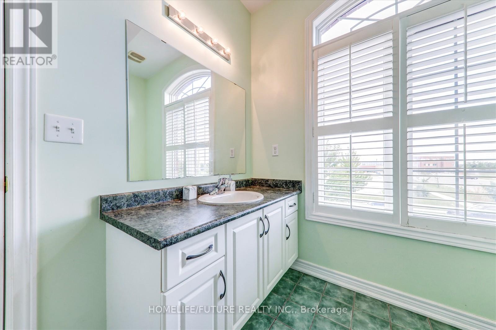 197 Thorndale Road, Brampton, Ontario  L6P 3J2 - Photo 31 - W12368851