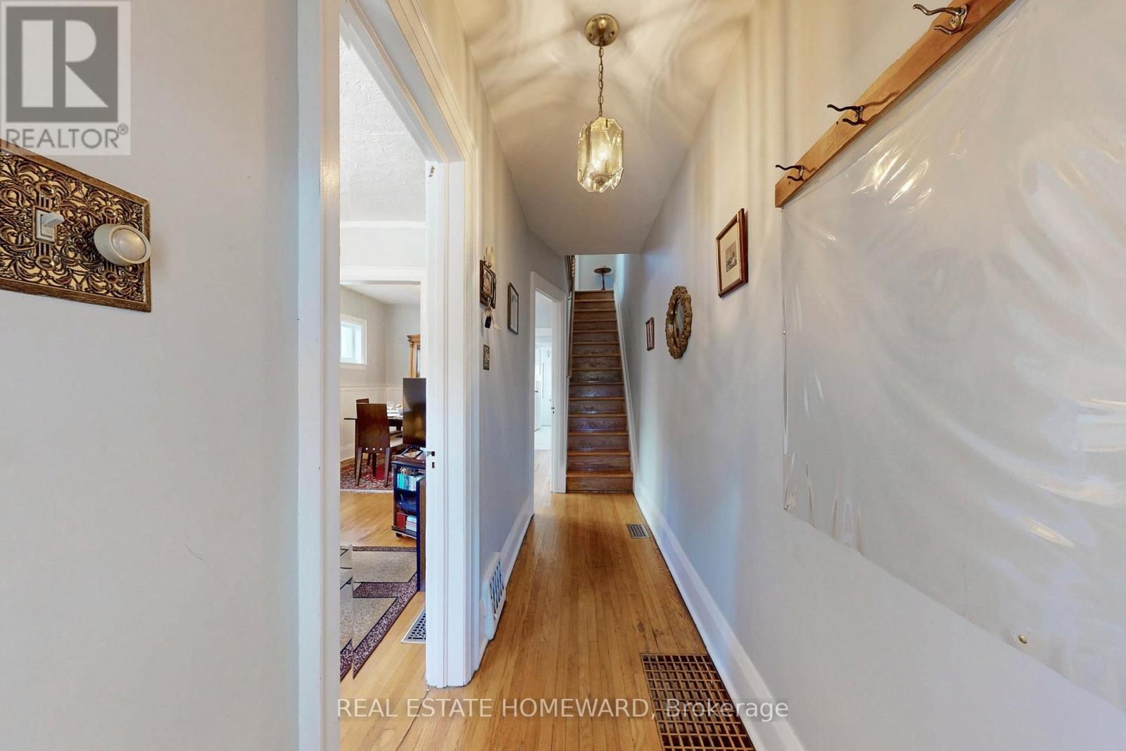 87 Guestville Avenue, Toronto, Ontario  M6N 4N5 - Photo 19 - W12368890