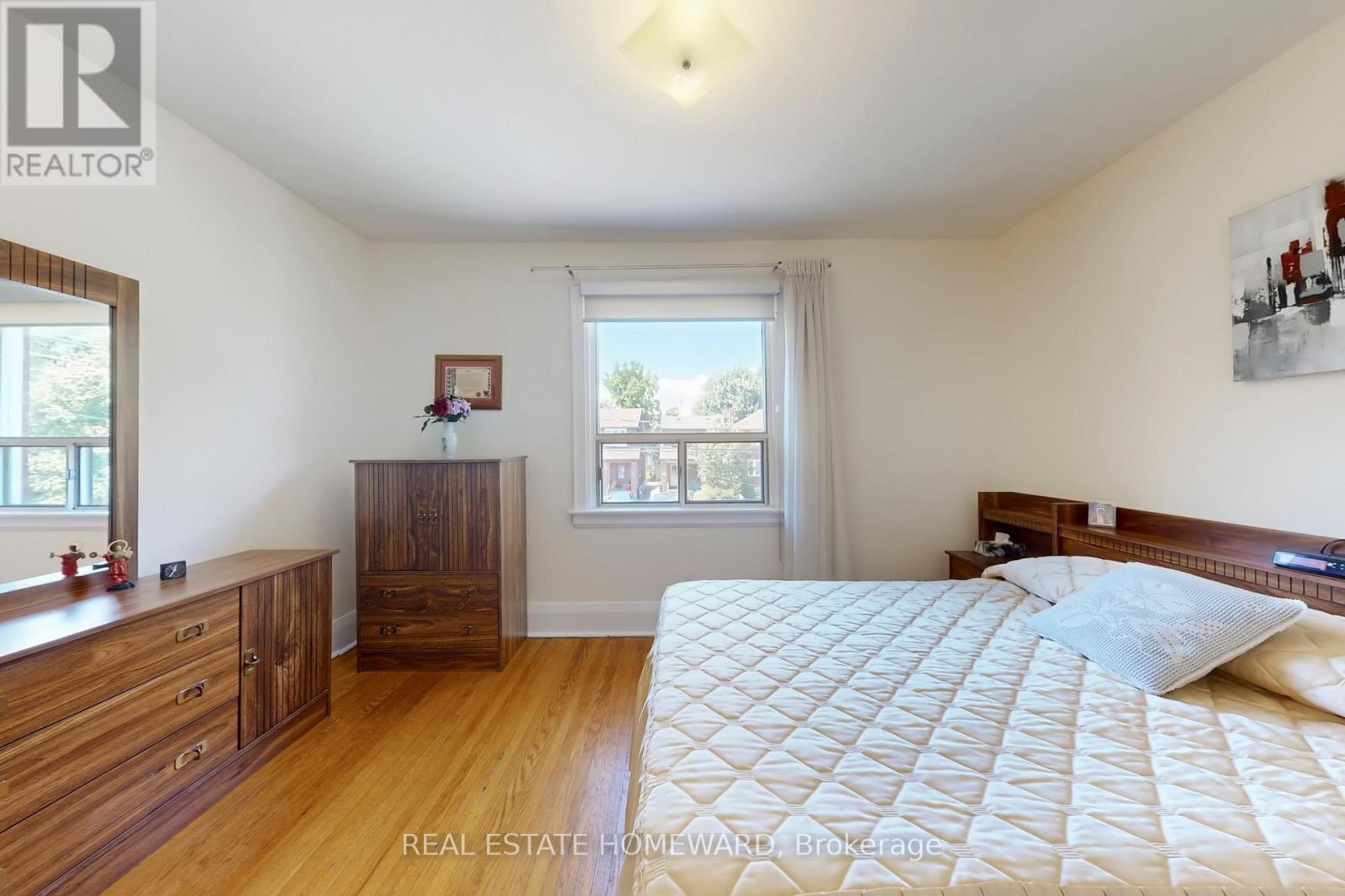 87 Guestville Avenue, Toronto, Ontario  M6N 4N5 - Photo 24 - W12368890