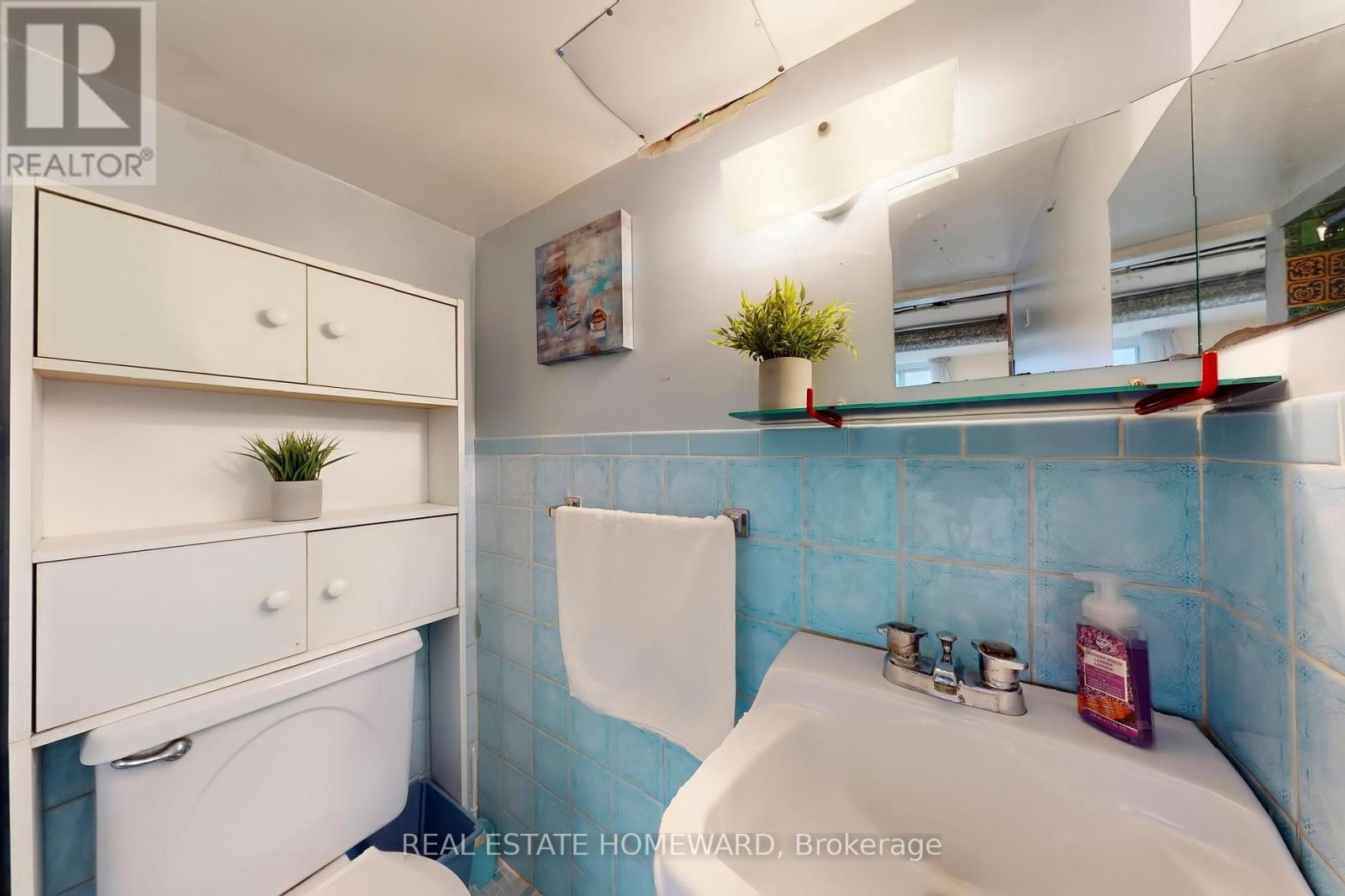 87 Guestville Avenue, Toronto, Ontario  M6N 4N5 - Photo 37 - W12368890