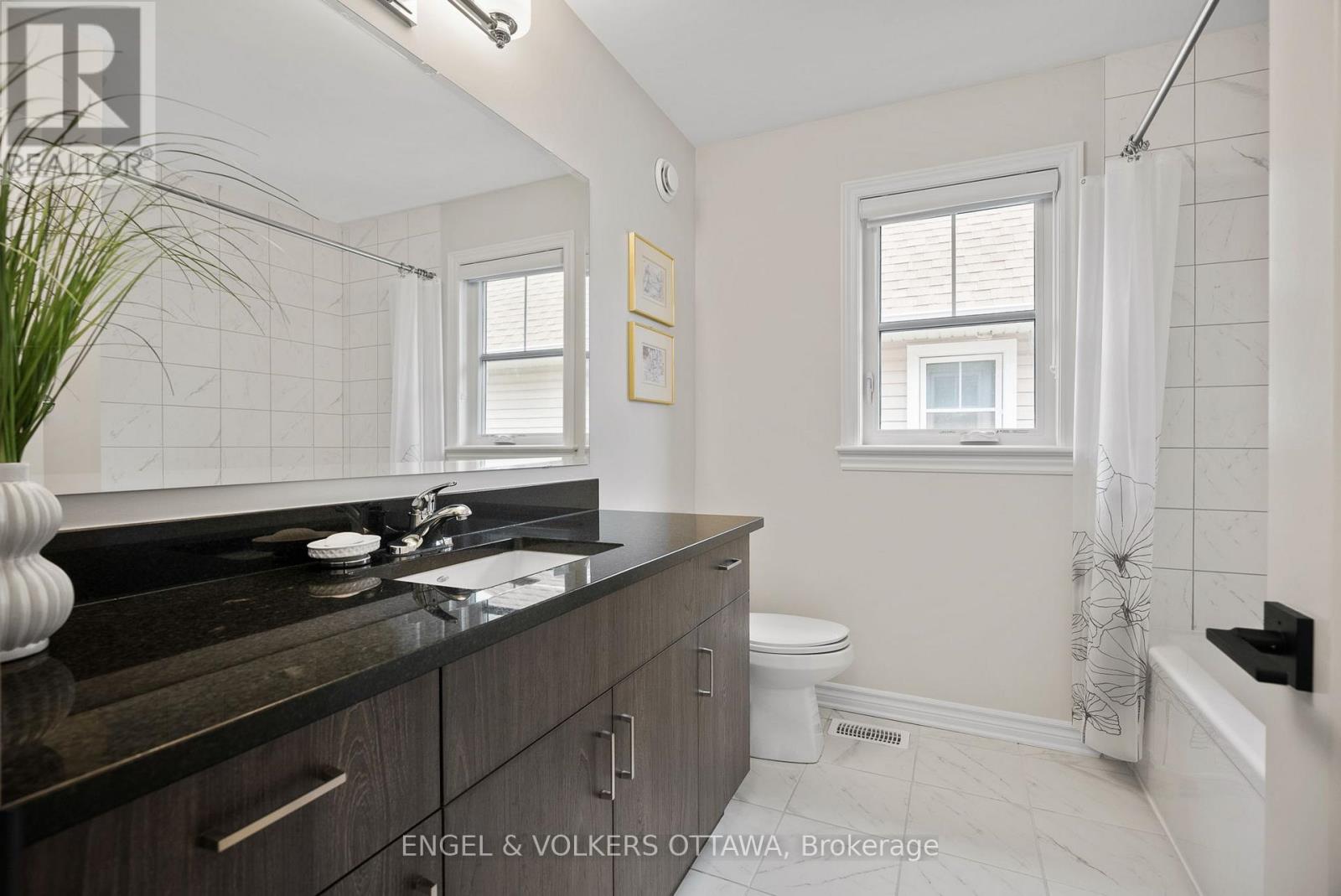 644 Vivera Place, Ottawa, Ontario  K2S 2N1 - Photo 31 - X12368904