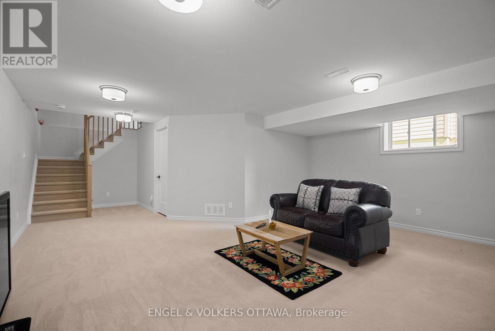 644 Vivera Place, Ottawa, Ontario  K2S 2N1 - Photo 34 - X12368904