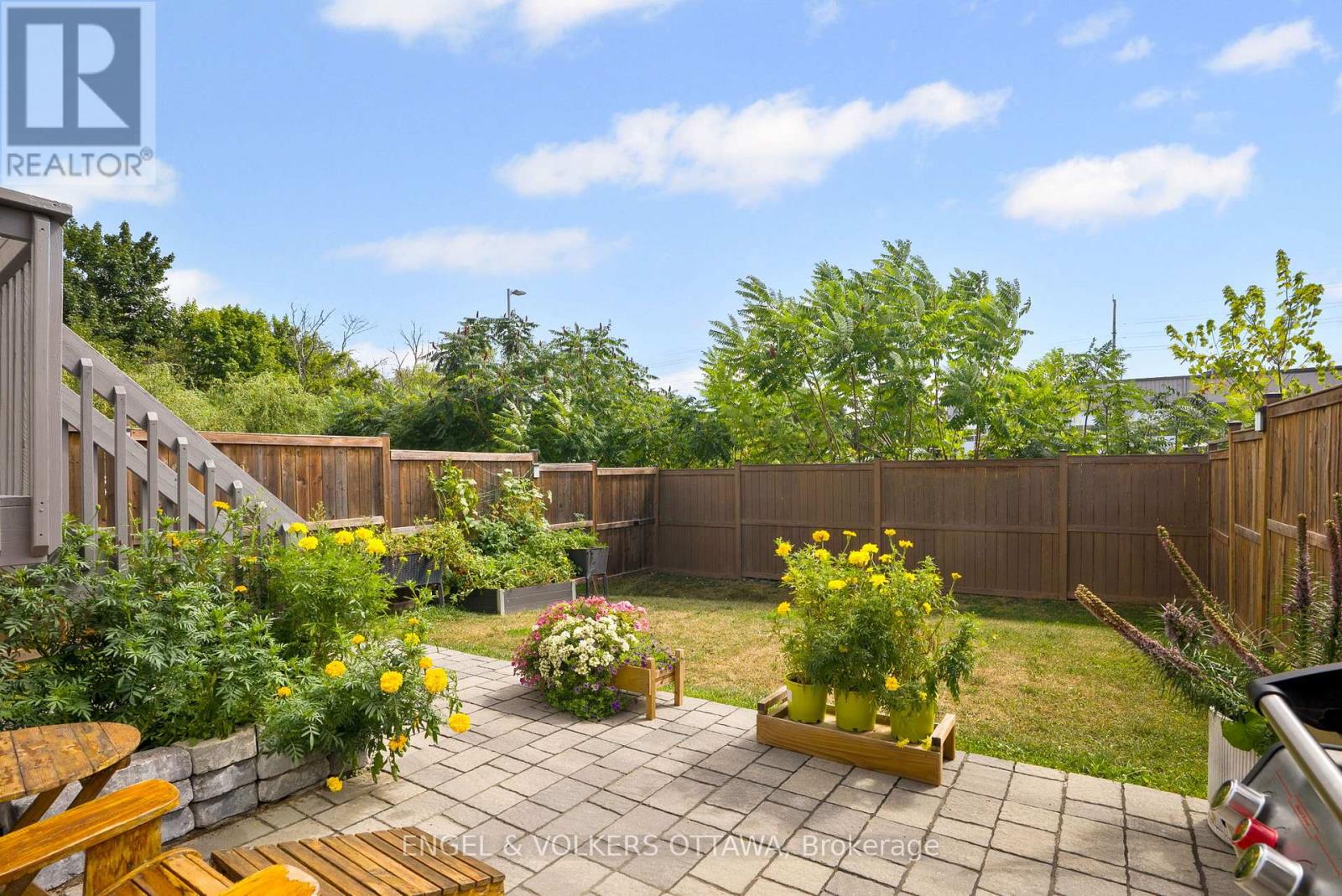 644 Vivera Place, Ottawa, Ontario  K2S 2N1 - Photo 39 - X12368904