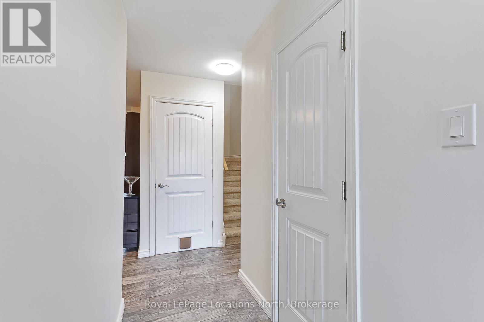 585 Tenth Street, Collingwood, Ontario  L9Y 4K6 - Photo 13 - S12368916