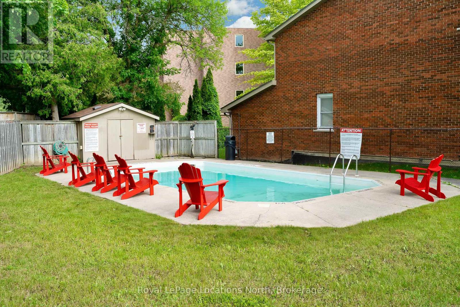585 Tenth Street, Collingwood, Ontario  L9Y 4K6 - Photo 2 - S12368916