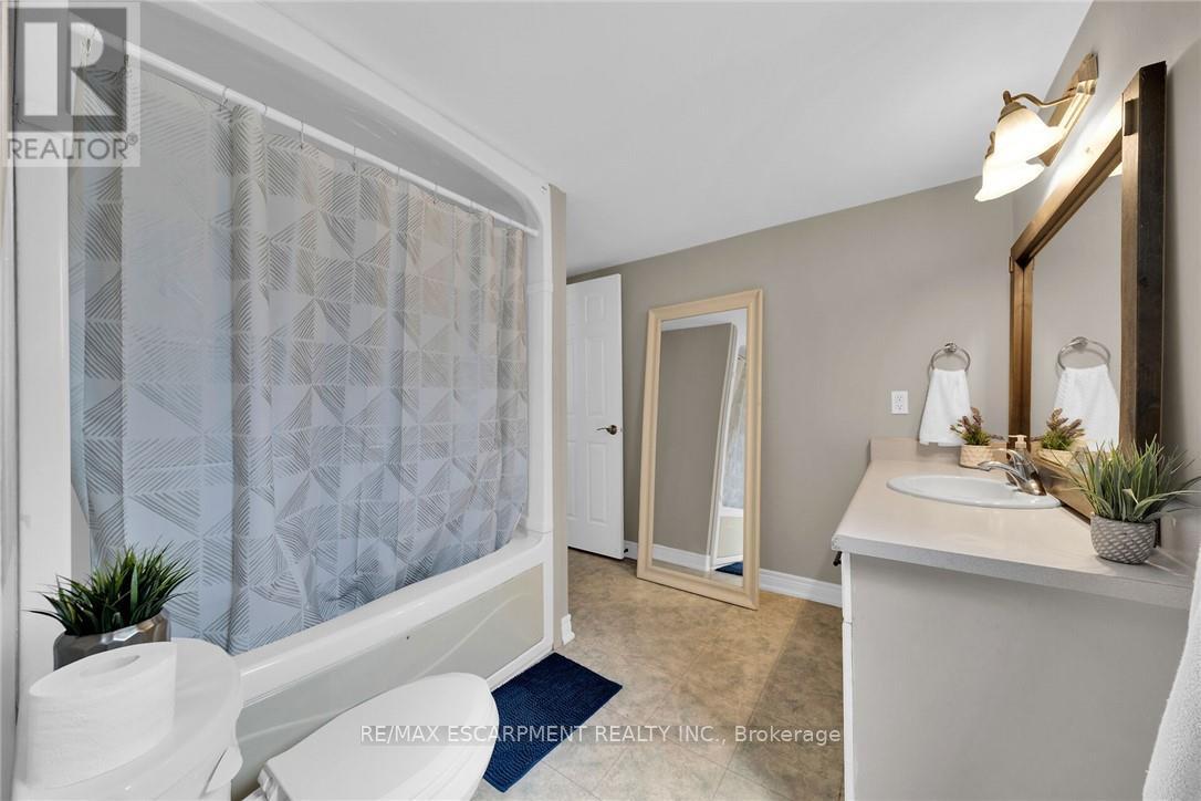 1896 River Road, Haldimand, Ontario  N0A 1E0 - Photo 20 - X12368901