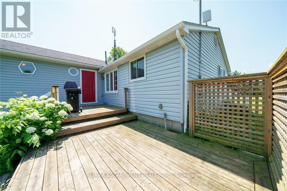 1896 River Road, Haldimand, Ontario  N0A 1E0 - Photo 25 - X12368901
