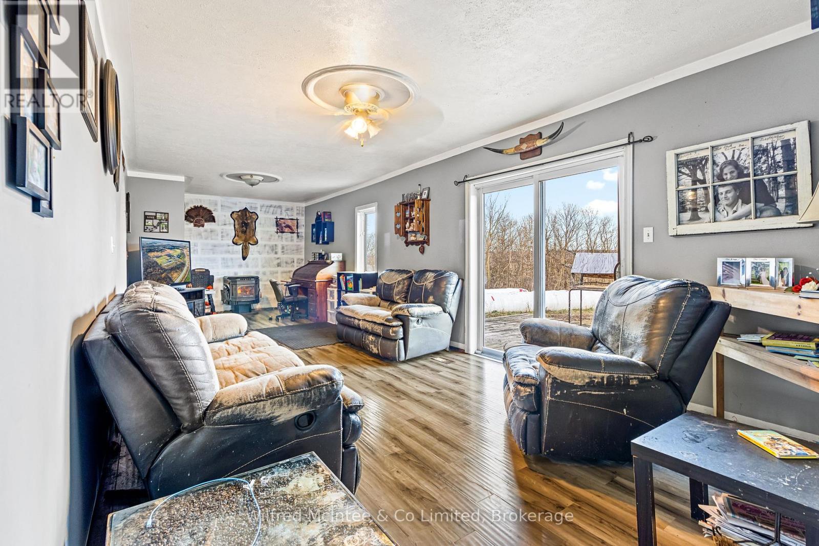 15339 6 Highway, Assiginack, Ontario  P0P 1N0 - Photo 11 - X12368935