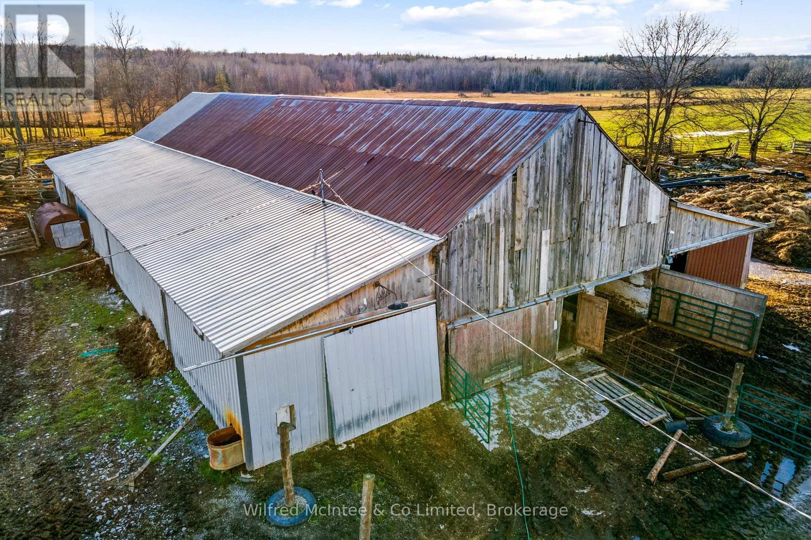 15339 6 Highway, Assiginack, Ontario  P0P 1N0 - Photo 29 - X12368935