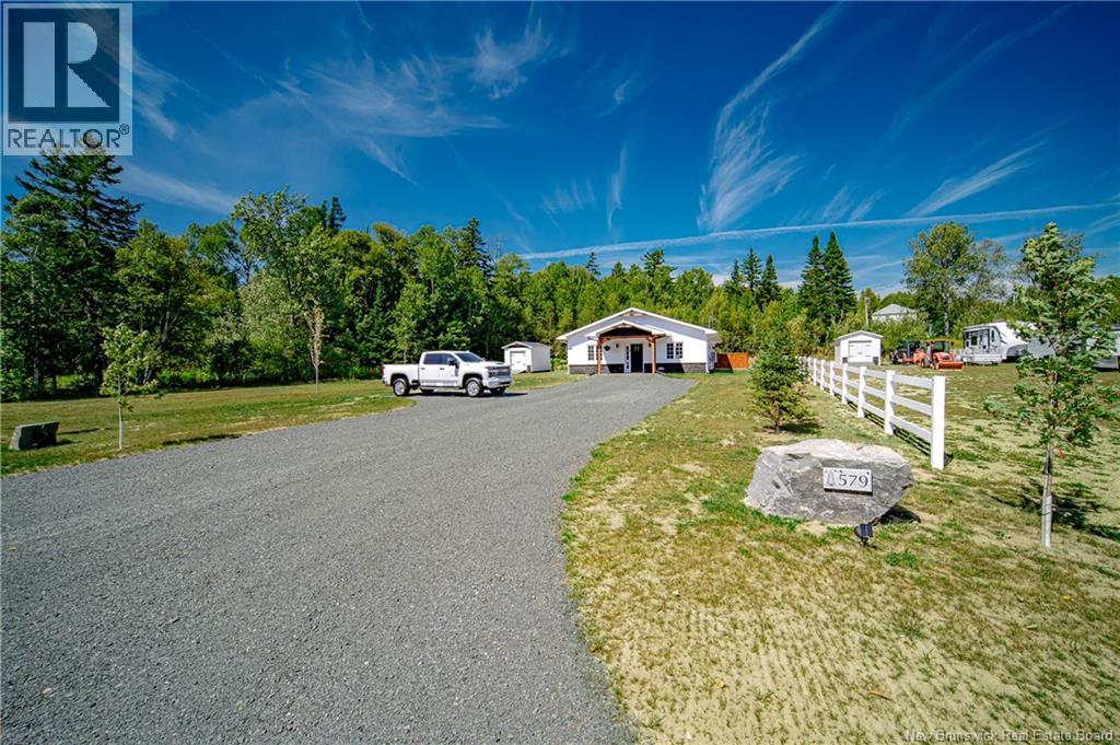 579 Main Street, Doaktown, New Brunswick  E9C 1W9 - Photo 2 - NB125587