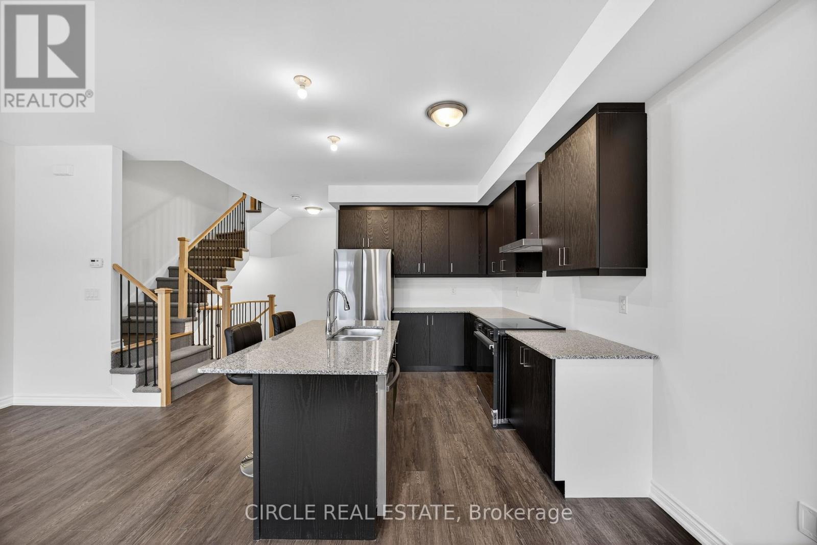 6 Wyn Wood Lane, Orillia, Ontario  L3V 8P6 - Photo 7 - S12359410