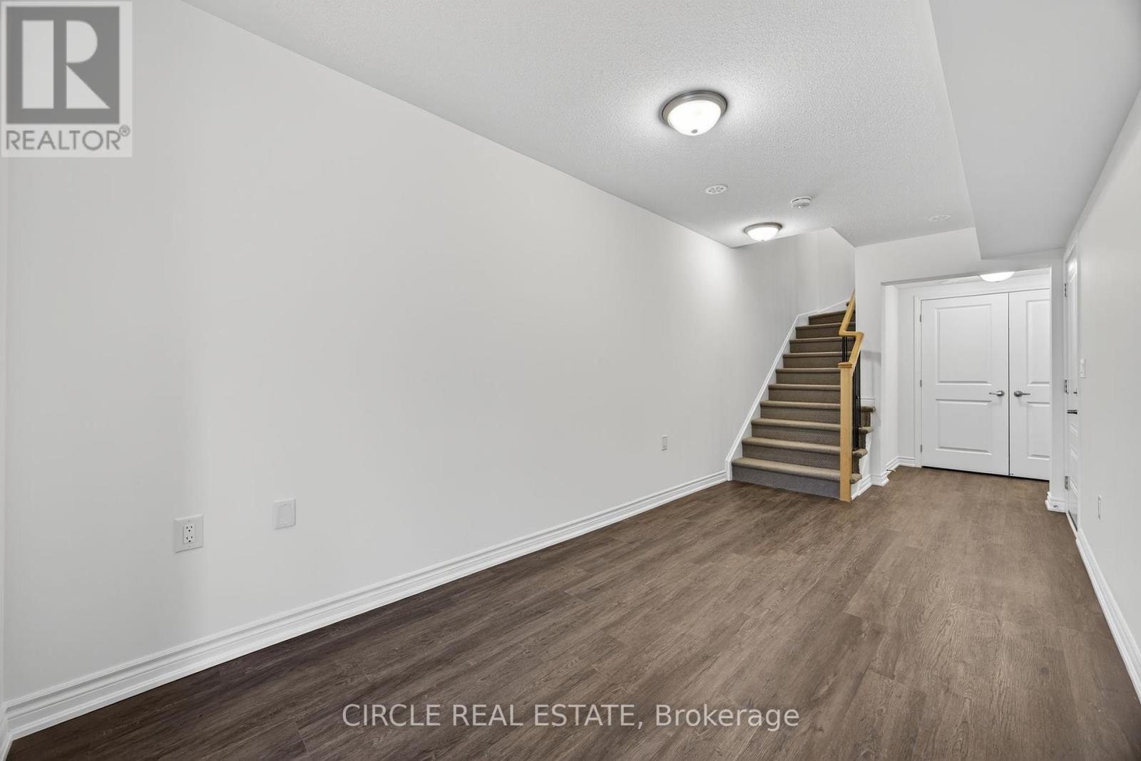 6 Wyn Wood Lane, Orillia, Ontario  L3V 8P6 - Photo 5 - S12359410