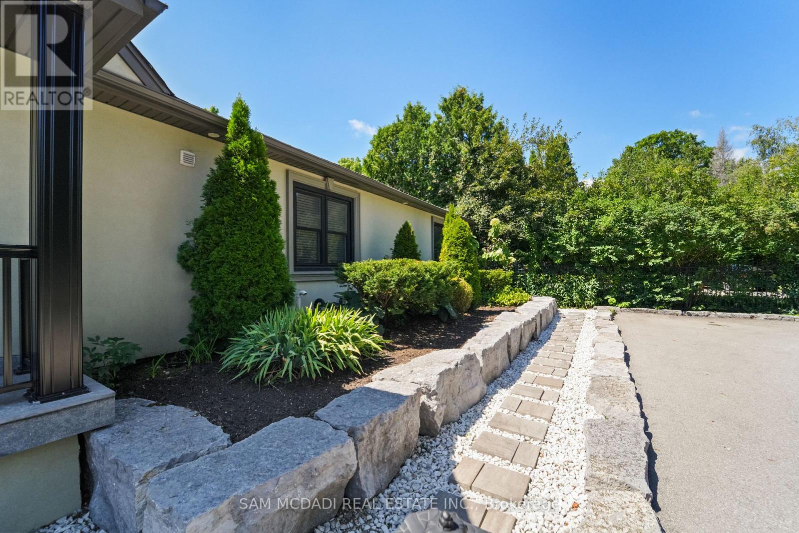 Property at 1480 CLARKSON ROAD N image 3