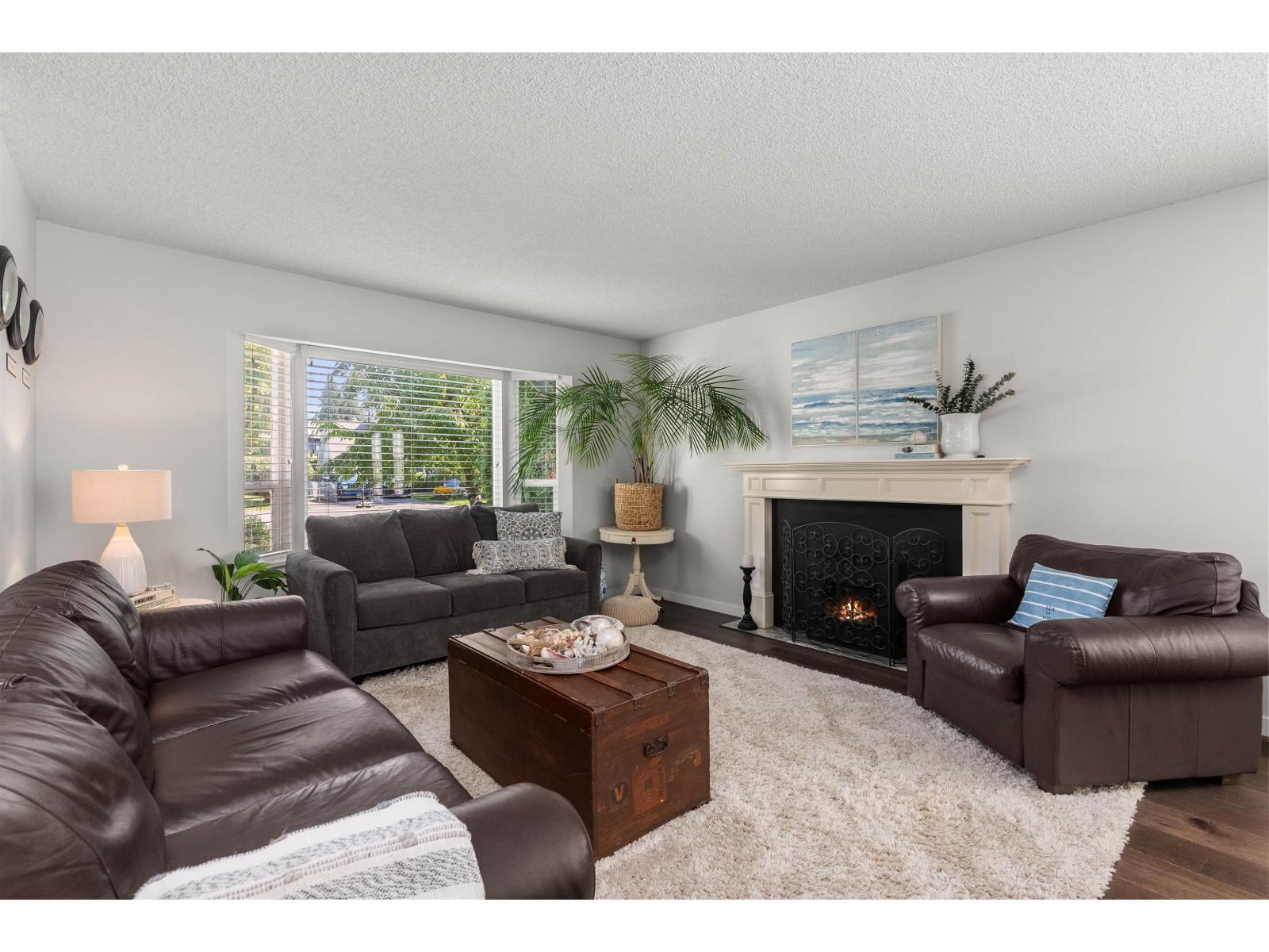 Property at 1735 141 A ST STREET image 5