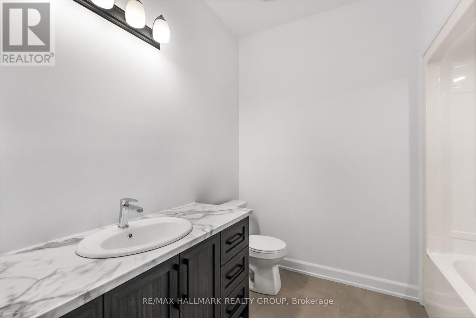 310 Zakari Street, Casselman, Ontario  K0A 1M0 - Photo 17 - X12176409