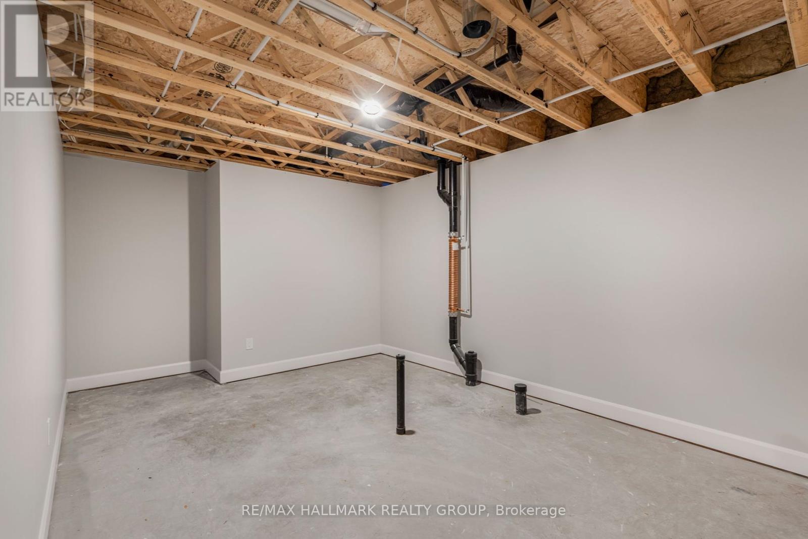 310 Zakari Street, Casselman, Ontario  K0A 1M0 - Photo 24 - X12176409
