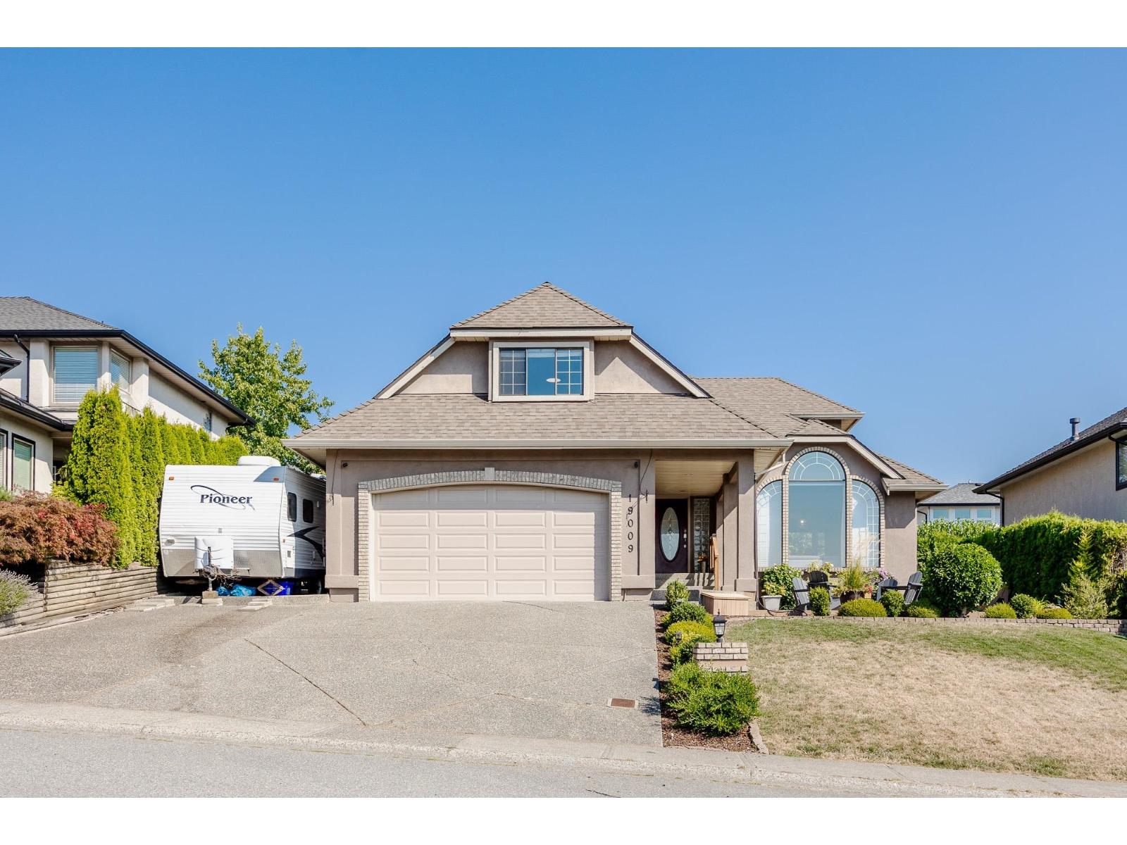 19009 59A AVENUE, Surrey, British Columbia
