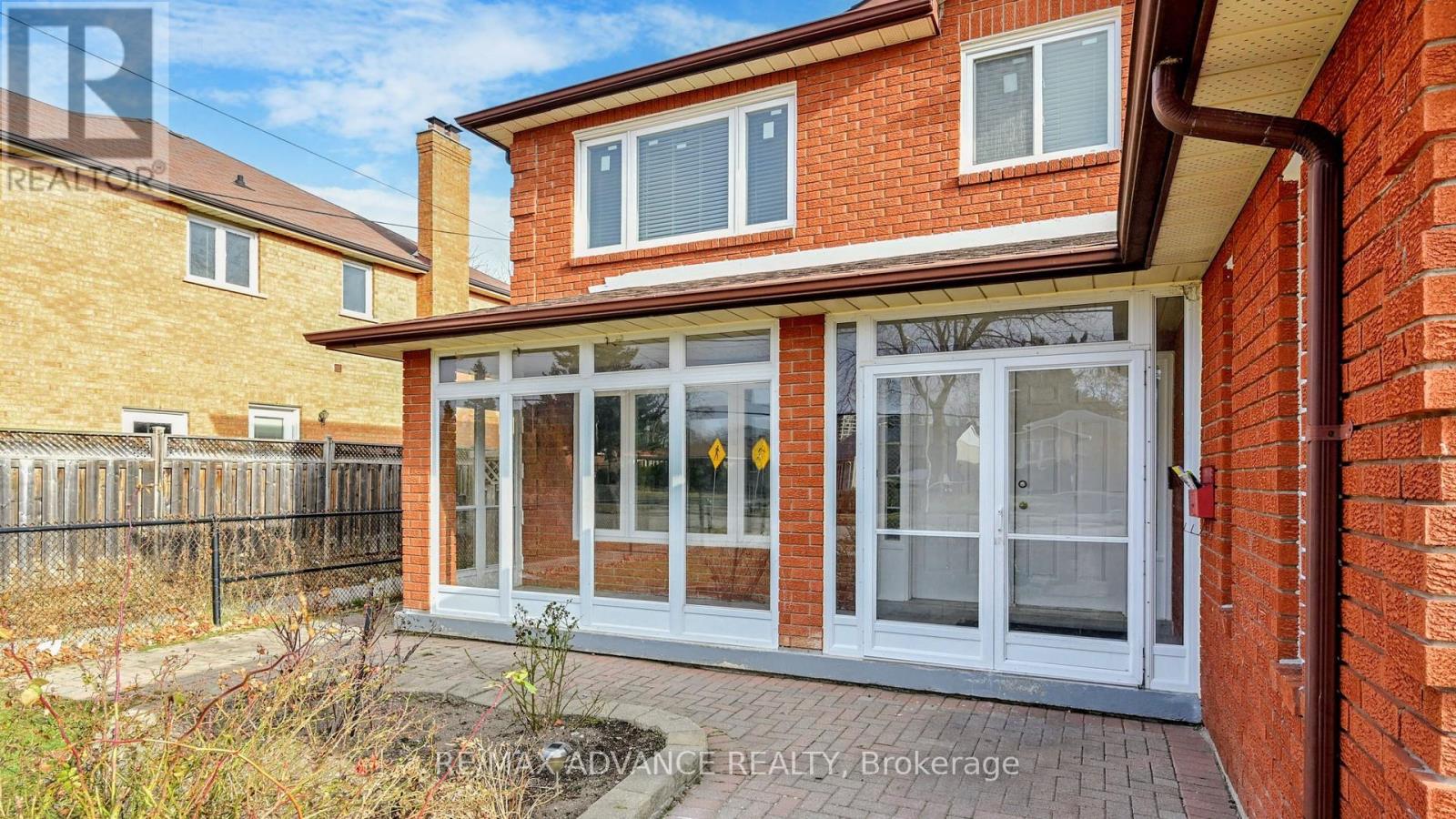Upper - 49 Havenview Road, Toronto, Ontario  M1S 3A4 - Photo 4 - E12368921