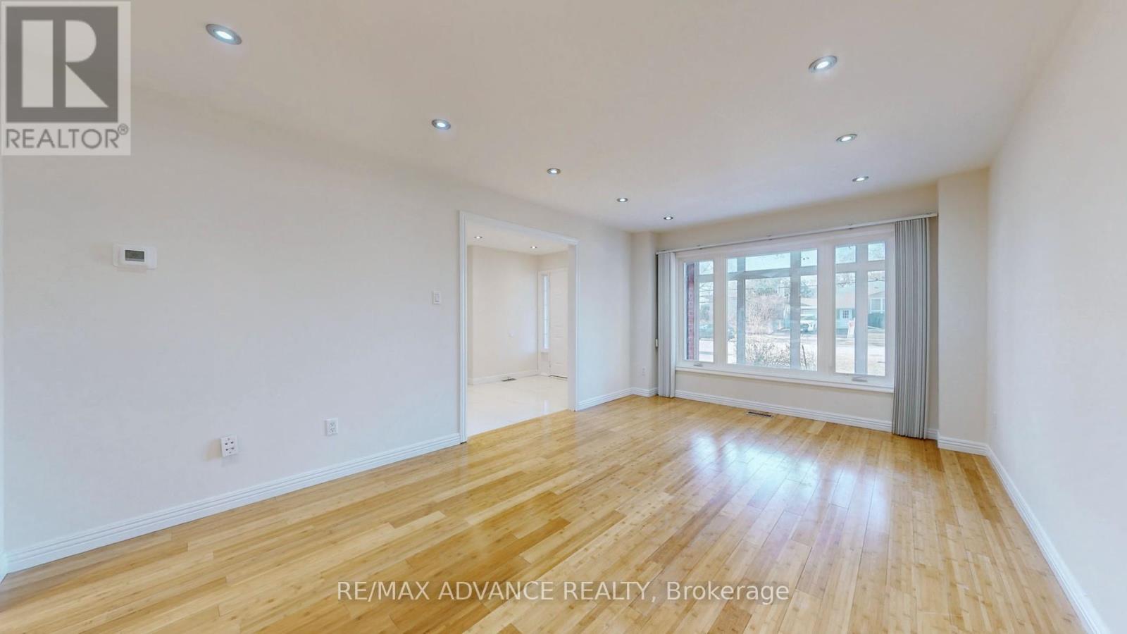 Upper - 49 Havenview Road, Toronto, Ontario  M1S 3A4 - Photo 8 - E12368921