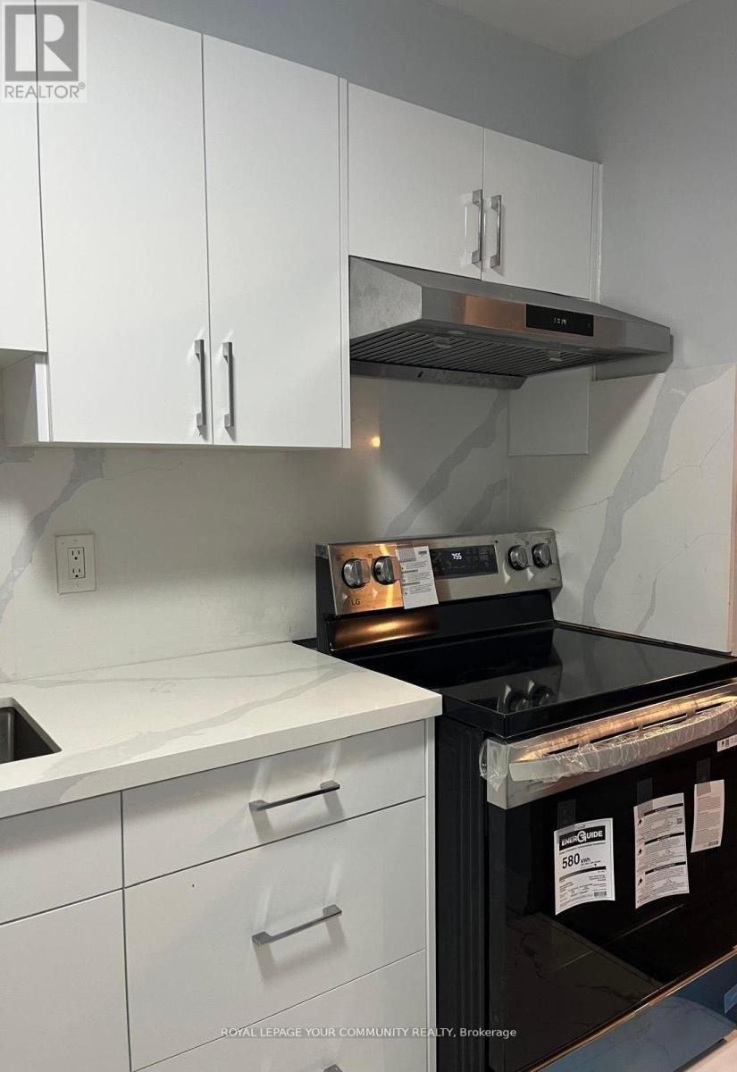 2205 - 1 Massey Square, Toronto, Ontario  M4C 5L4 - Photo 5 - E12368952