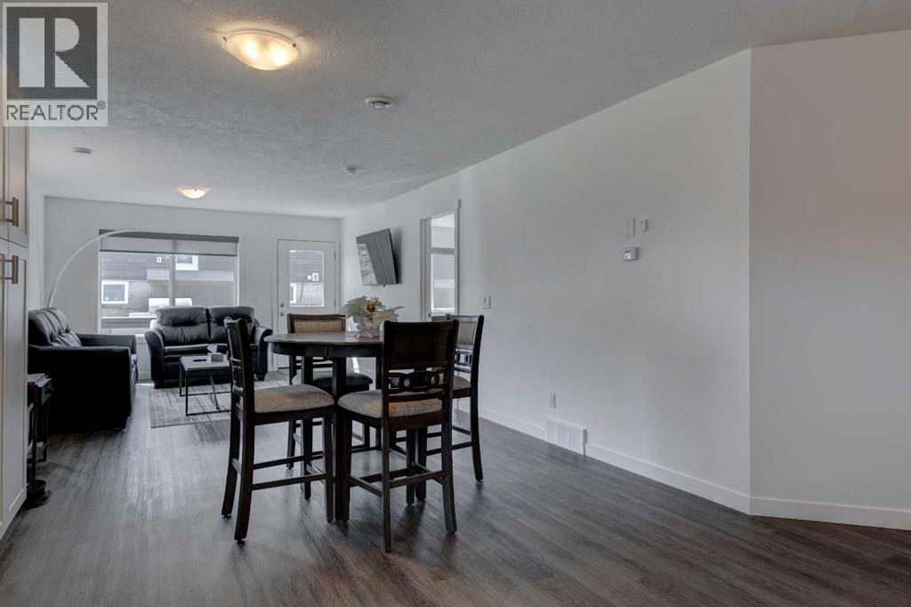 320 Whispering Way, Vulcan, Alberta  T0L 2B0 - Photo 10 - A2249078